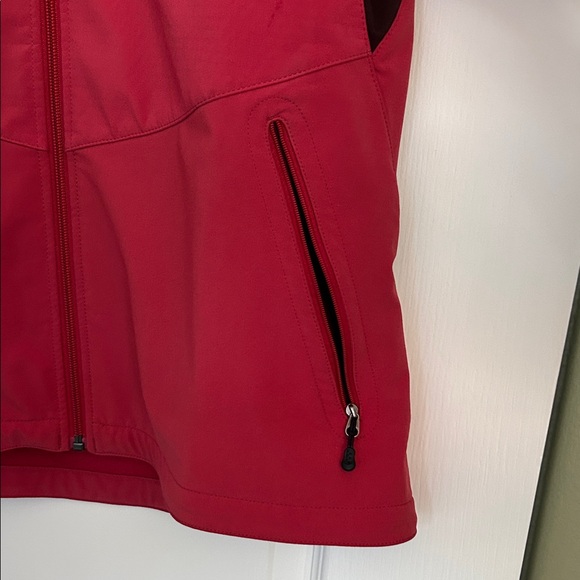 Patagonia Women's Softshell Jacket - Like New - Picture 5 of 6